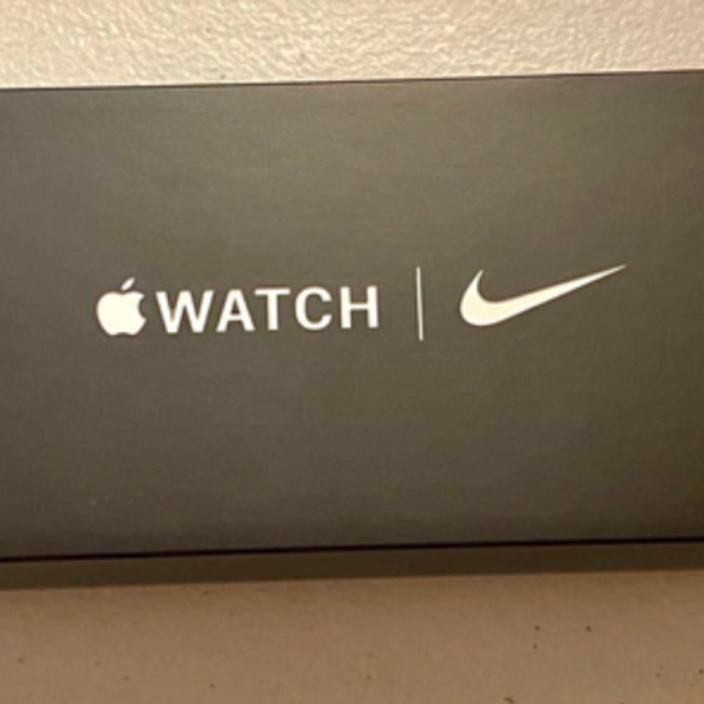 Apple Watch series 7 Nike version